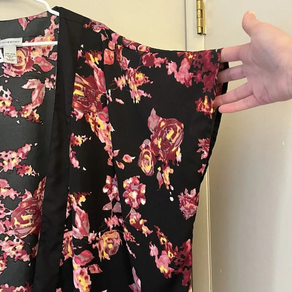 Catherine’s Floral Kimono Jacket One Size Black Red Boho Women’s Short Sleeve - Picture 3 of 8